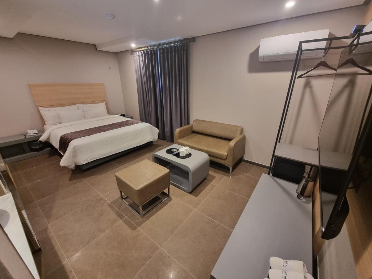 Yeoubi Hotel Jinju Exterior foto